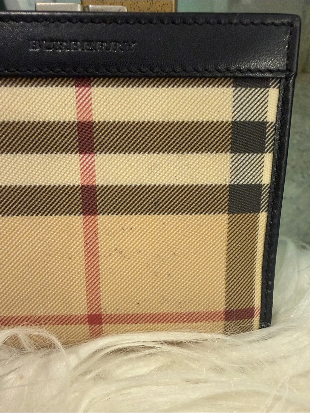Burberry House Check Kiss-Lock Wallet